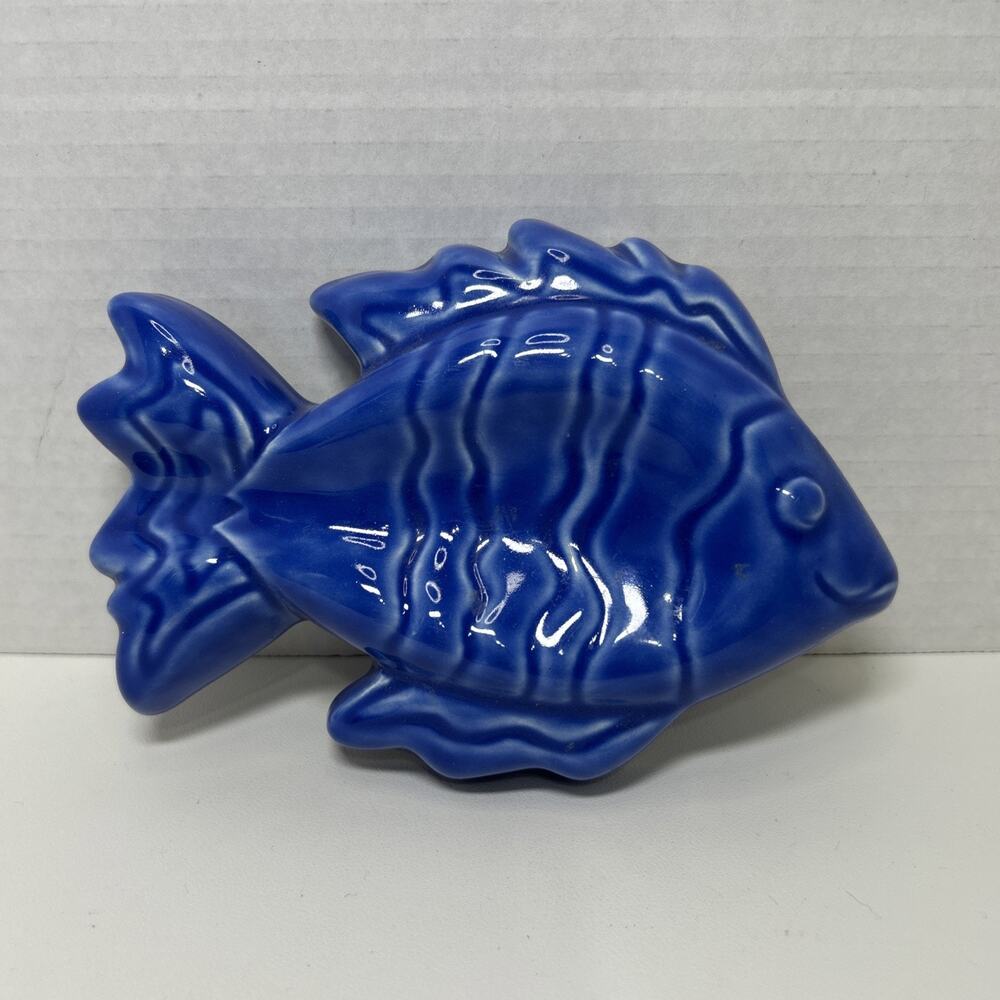 Vtg Treasure Craft Tropical Blue Fish Shaped Ceramic Spoon Rest Soap Dish USA